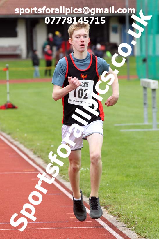 800 metres, NECAA Open Meeting, Morpeth, Sunday, September 27th. David T. Hewitson/Sports for All Pics